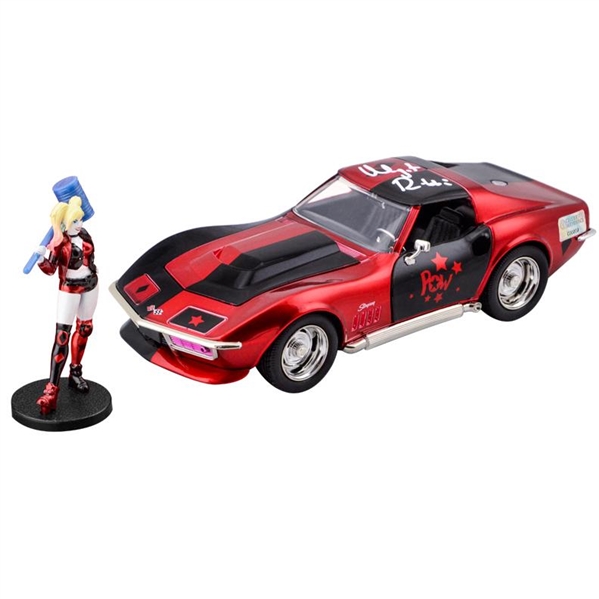  Margot Robbie Autographed DC Comics 1:24 Scale 1969 Chevy Corvette Die-cast Car with 2.75" Harley Quinn Figure