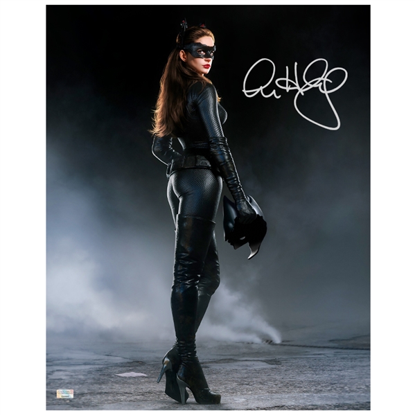  Anne Hathaway Autographed 2012 The Dark Knight Rises Catwoman Selina Kyle 16x20 Photo