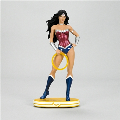 Gal Gadot Autographed DC Collectibles Wonder Woman Statue