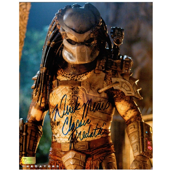 Derek Mears Autographed 8x10 Classic Predators Scene Photo