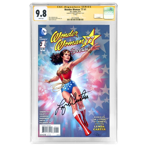 Lynda Carter Autographed 2015 Wonder Woman 77 #1 Nicola Scott Cover CGC SS 9.8