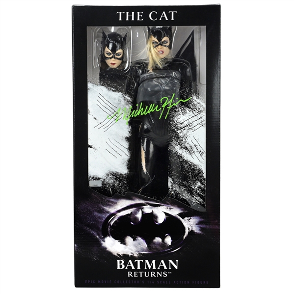 Michelle Pfeiffer Autographed NECA Batman Returns Catwoman The Cat 1/4 Scale Figure