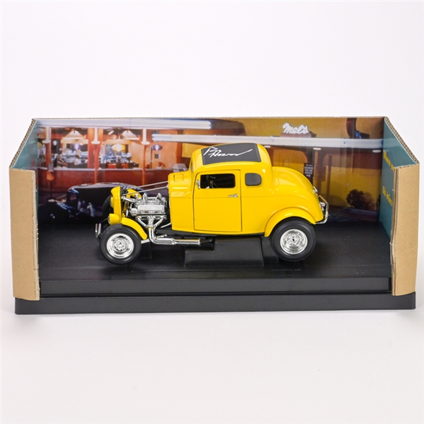Ron Howard Autographed 1973 American Graffiti Ford Deuce Coupe 1:18 Scale Die-Cast