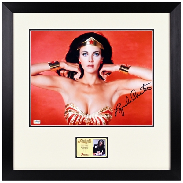 Lynda Carter Autographed 1976 Wonder Woman 11x14 Studio Framed Photo
