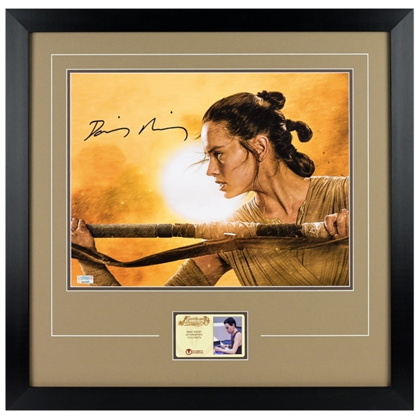 Daisy Ridley Autographed Star Wars The Last Jedi 11x14 Rey Framed Photo